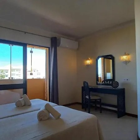 Bela Vista Tennis Club, Free Wifi - By Algarkasa Apartament *